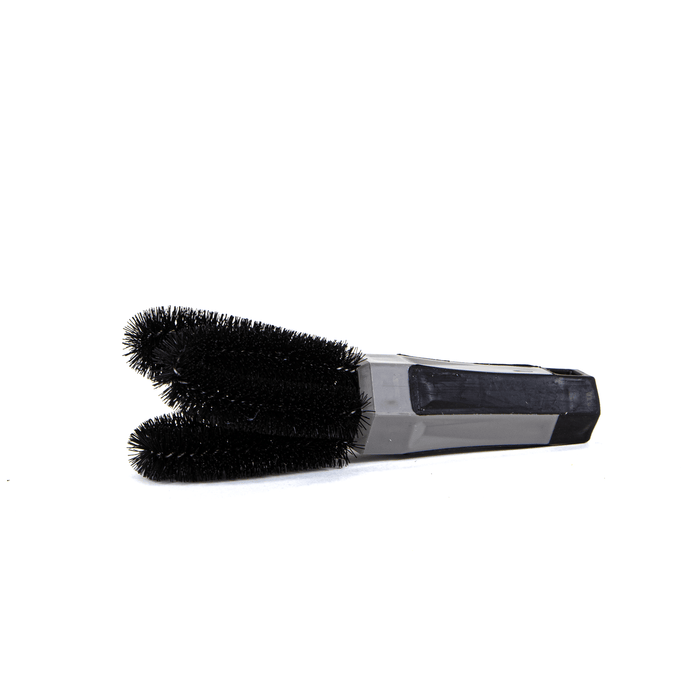 Lug Nut Brush