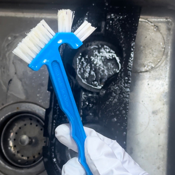 Triple Head Detail Scrub Brush